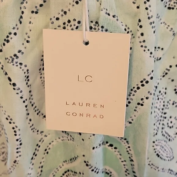 NWT, LC Lauren Conrad - Multi Green Colored Sage Paisley Crop Top, Size Large - Picture 5 of 11